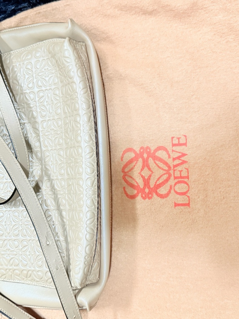 Loewe tan leather interior with gold logo plaque Like NEW condition!
